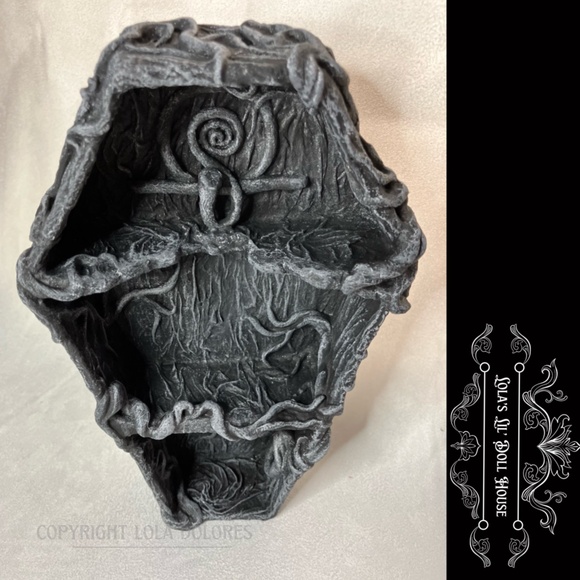 Gothic Coffin Shelf Decor Ornament Snake Occult Halloween Nightmare - Picture 4 of 14